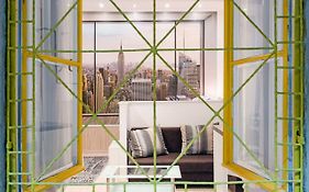 Free Parking, Quiet Design Flat In The Centre